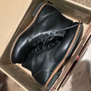 Red wing beckman black boots